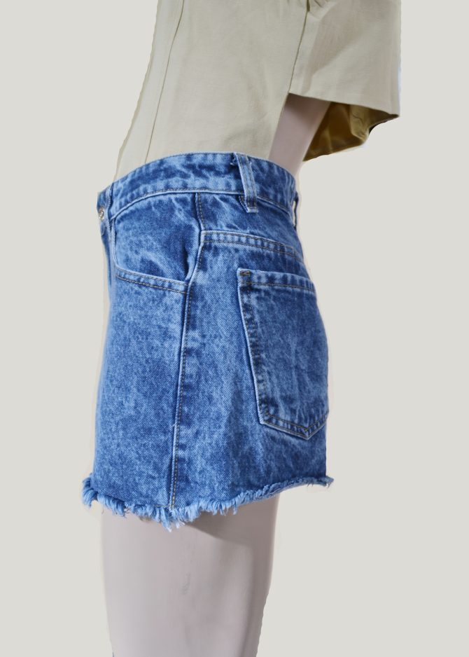 Short Angela
